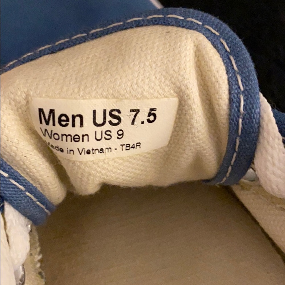 Vans Classic Shoe - Picture 3 of 3